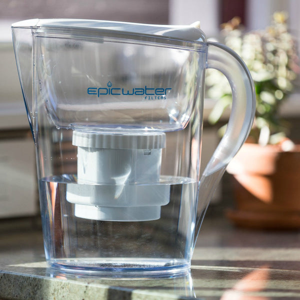 Epic Water Filters Jarras de filtro puro para agua potable, filtro de 10  tazas de 150 galones, Tritan sin BPA, elimina fluoruro, cloro, plomo